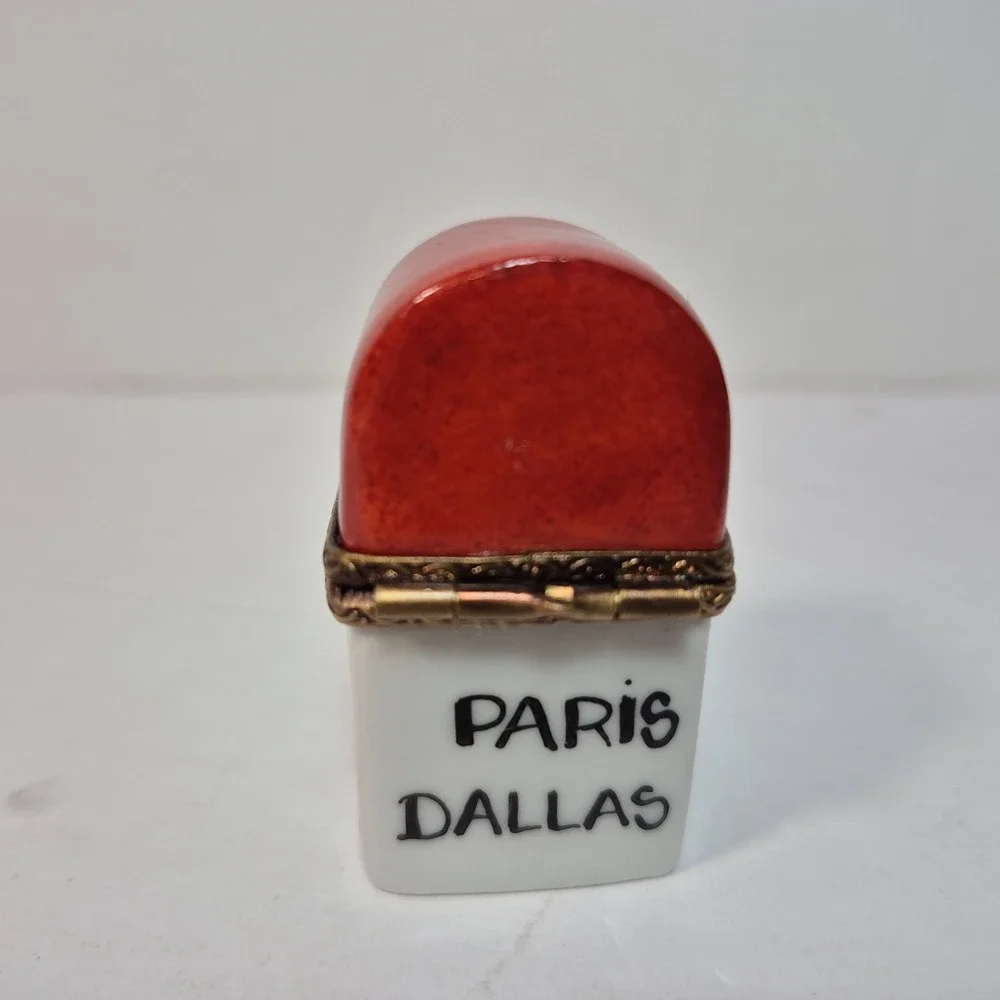 Peint Main Limoges France Chamart Porcelain Trinket Box Dallas / Paris 4936 Mile - Picture 3 of 9